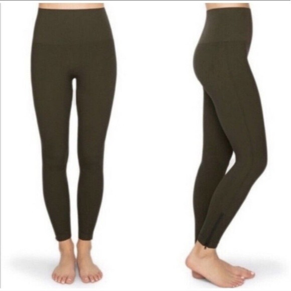 SPANX Leggings - Picture 7 of 8